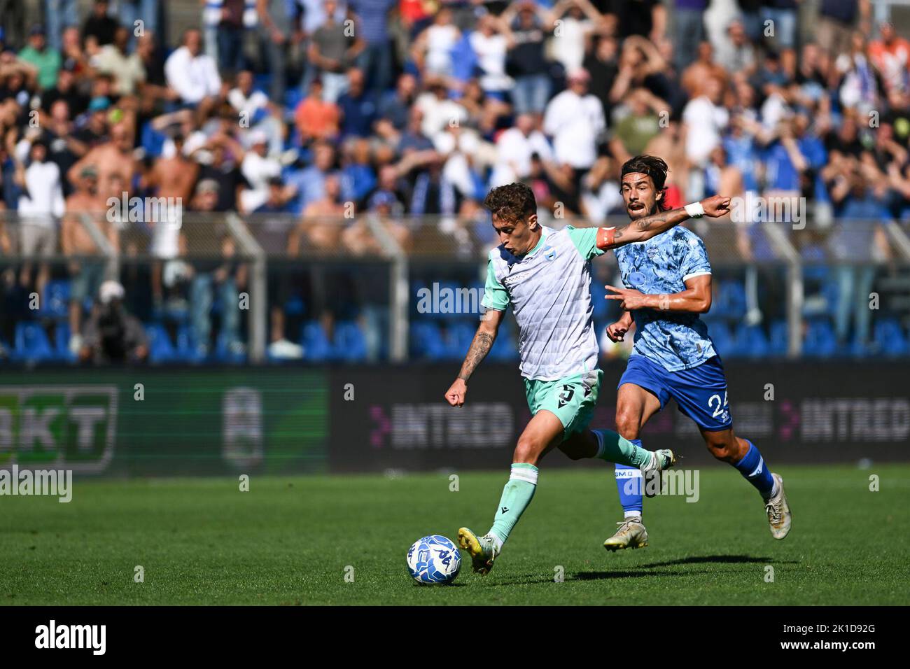Como Spal enters the pitch during the Italian soccer Serie B match