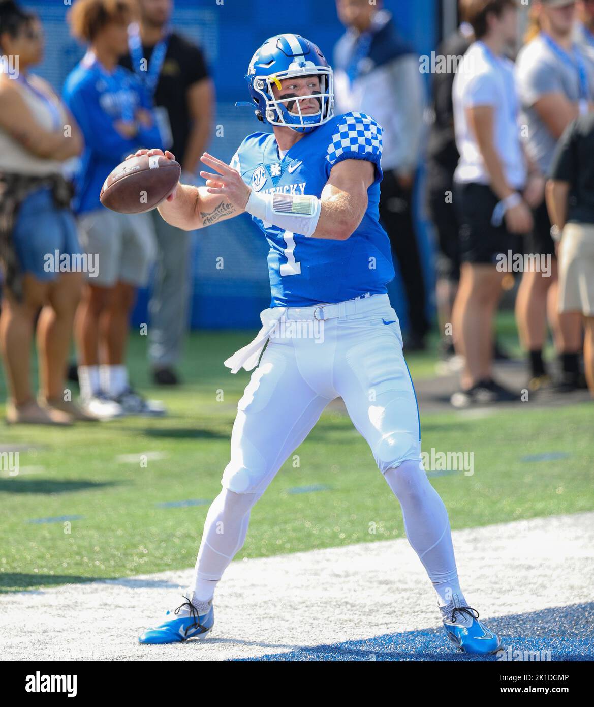 Lexington, KY, USA. 17th Sep, 2022. Kentucky QB Will Levis #7 warms up  prior to the NCAA football game between the Kentucky Wilkdcats and the  Youngstown State Penguins at Kroger Field in