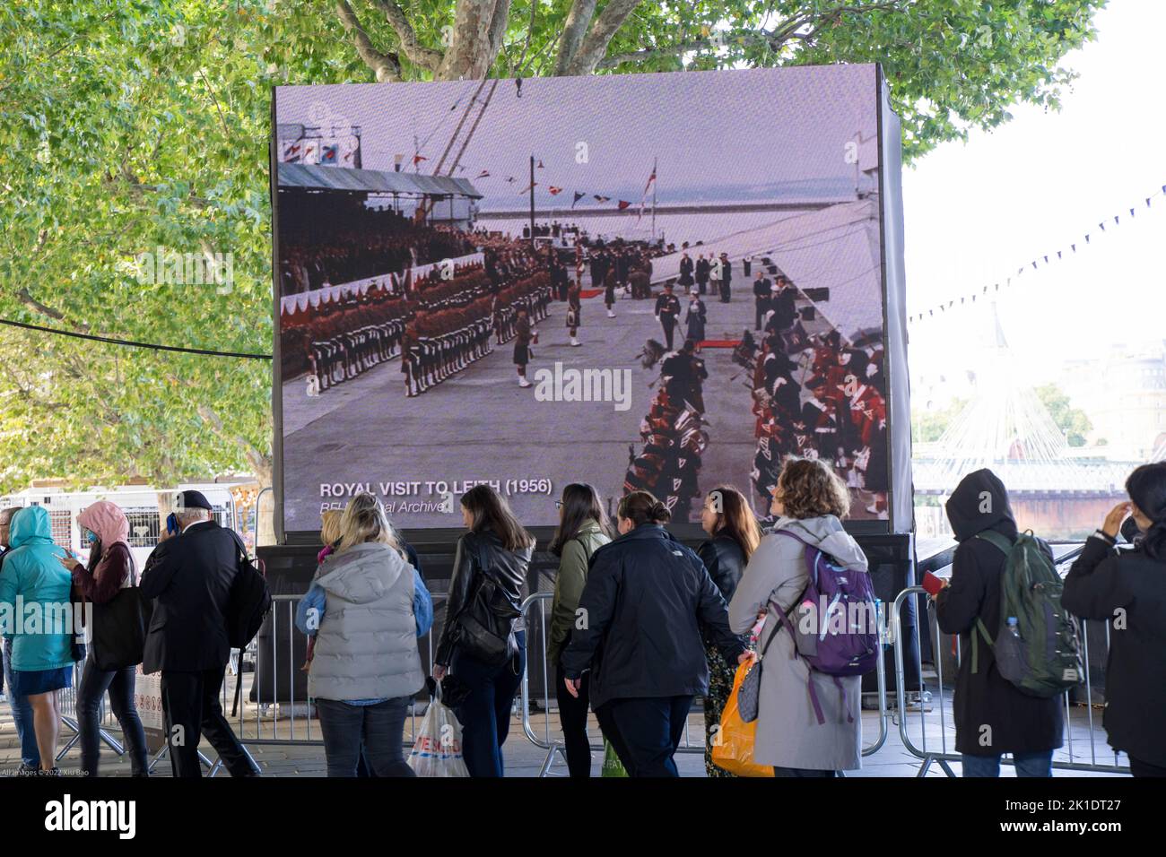 Respect The Queue people joining the queues along the south bank of the River Thames to ...