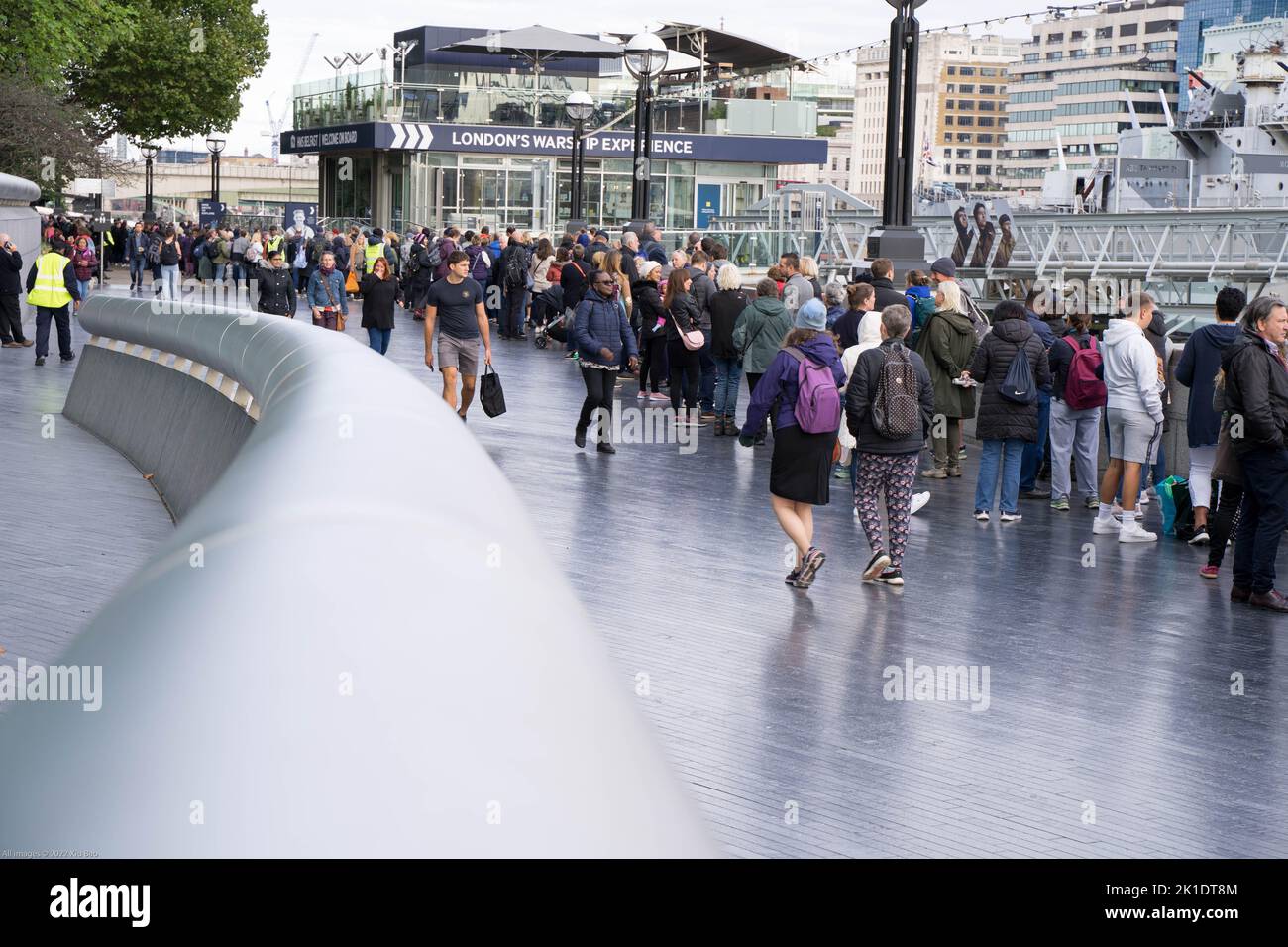 people joining the queues along the banks of the River Thames to pay their respect to the queen Stock Photo