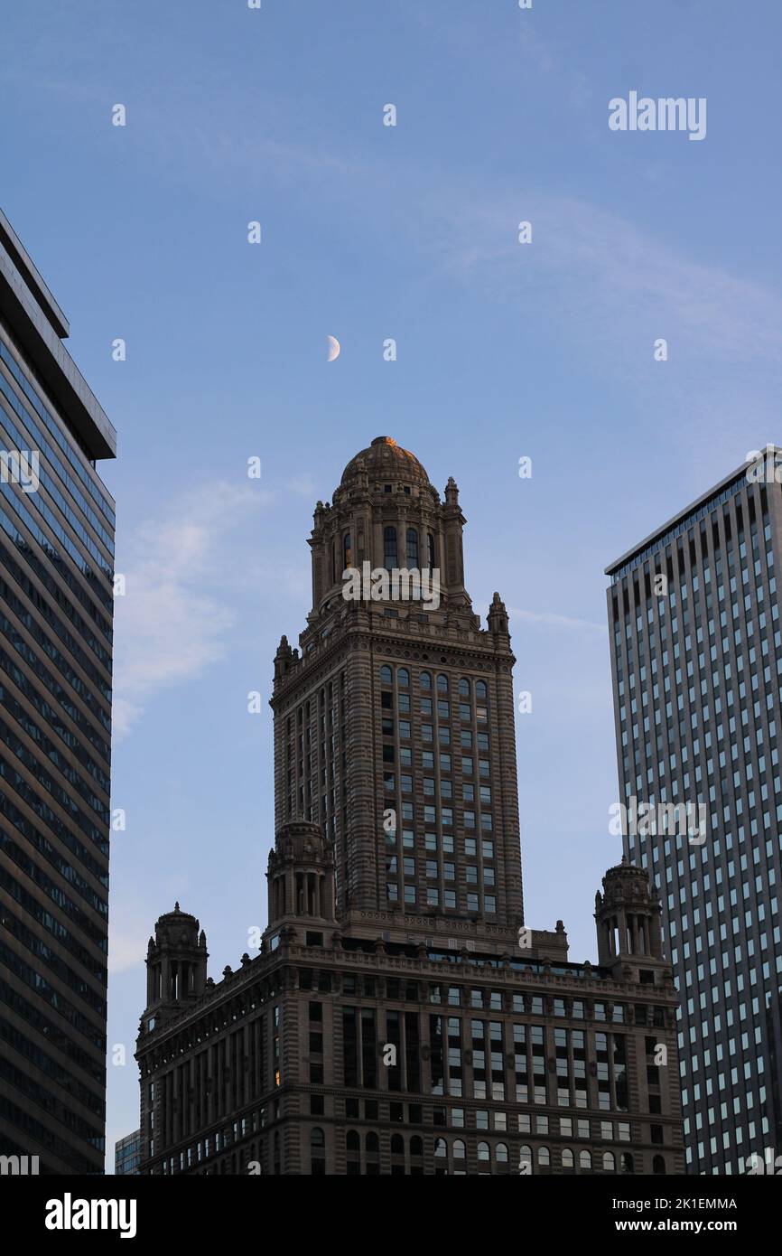 Classic skyscrapers hi-res stock photography and images - Alamy
