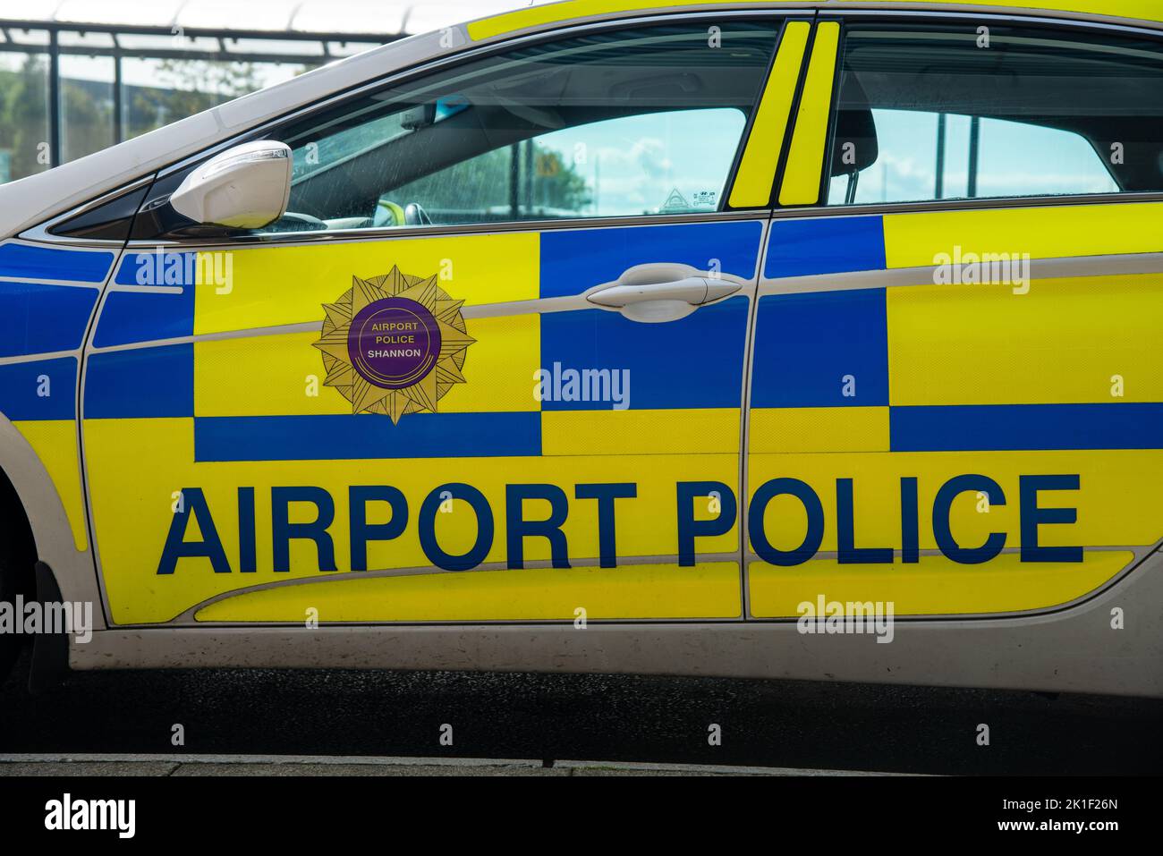 Airport police emblems in Shannon Ireland, emblem police on airport
