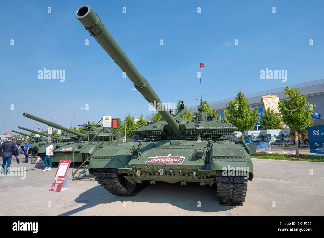 T 90 russian tank hi-res stock photography and images - Alamy