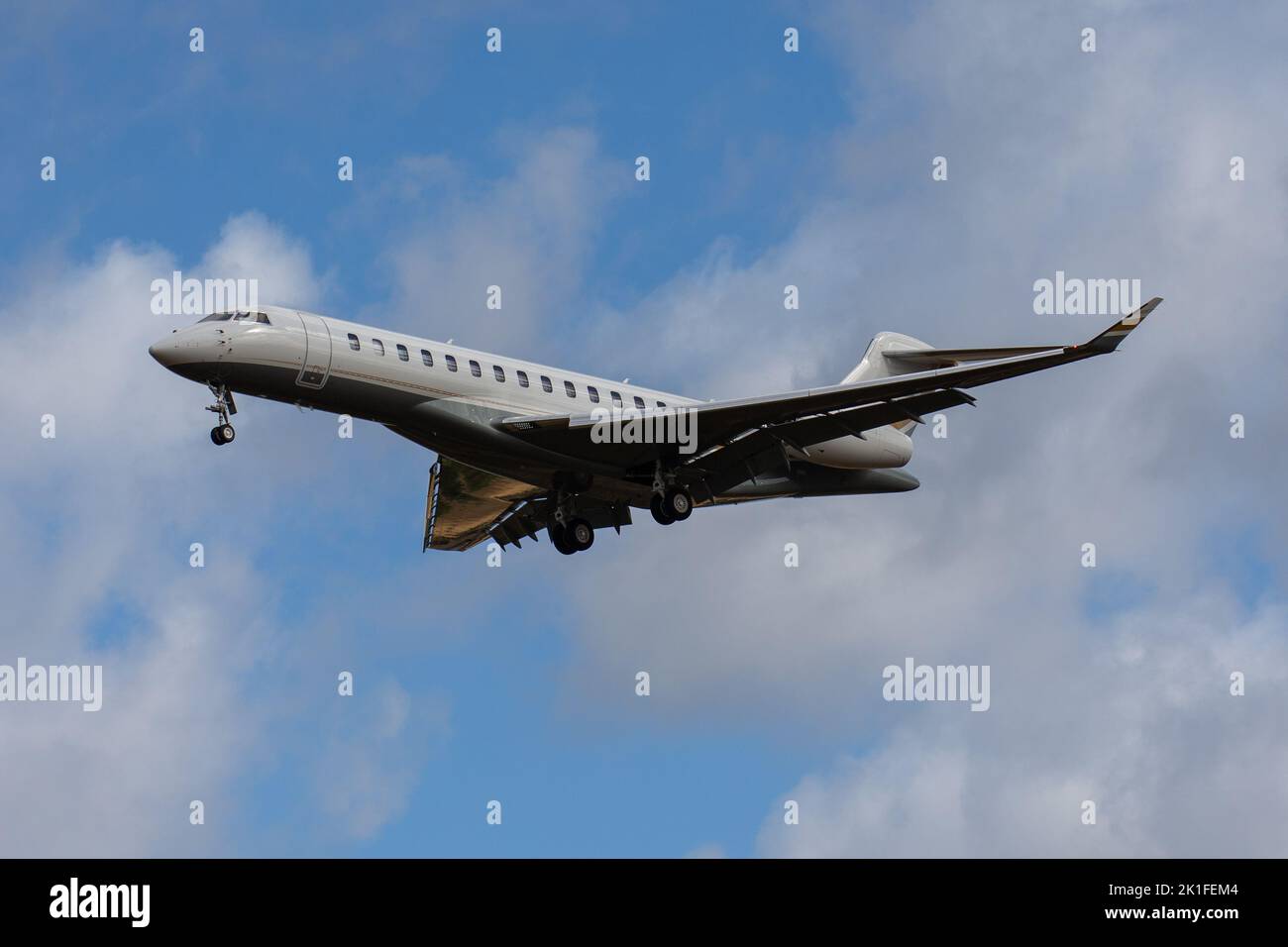 Global 7500 hi-res stock photography and images - Alamy