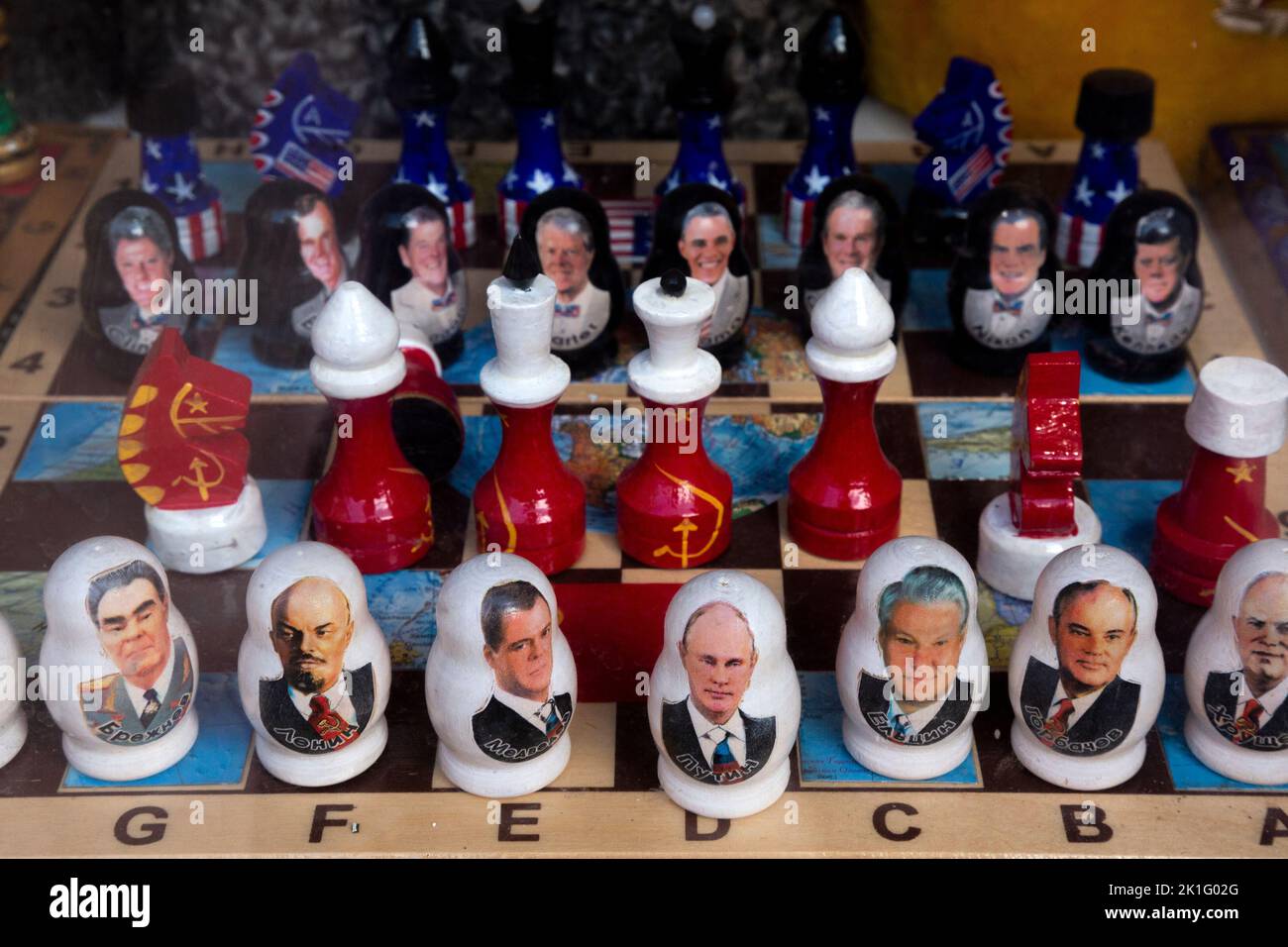 Moscow, Russia. 17th of September, 2022. Chess with Russian and American leaders on pieces on a counter of a souvenir shop in Moscow, Russia Stock Photo