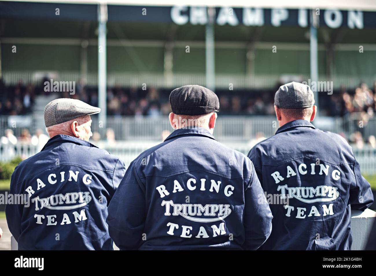 Goodwood, Chichester, UK. 18th Sep, 2022. Triumph Racing Team Mechanics during the 2022 Goodwood Revival ( Credit: Gergo Toth/Alamy Live News Stock Photo