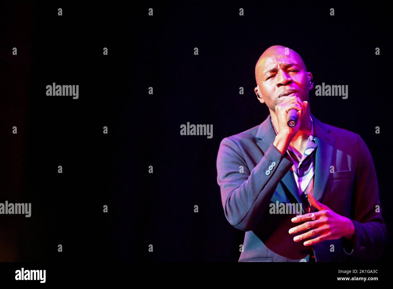Tunde Baiyewu of The Lighthouse Family Performing on The Giants Of Soul Tour at Sheffield City Hall, Sheffield, UK. 14th Sep, 2022. Credit: SOPA Images Limited/Alamy Live News Stock Photo