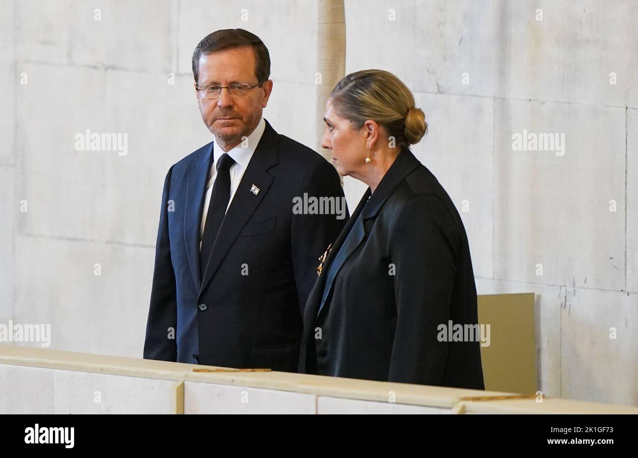 President of Israel Isaac Herzog views the coffin of Queen Elizabeth II, lying in state on the catafalque in Westminster Hall, at the Palace of Westminster, London. Picture date: Sunday September 18, 2022. Stock Photo