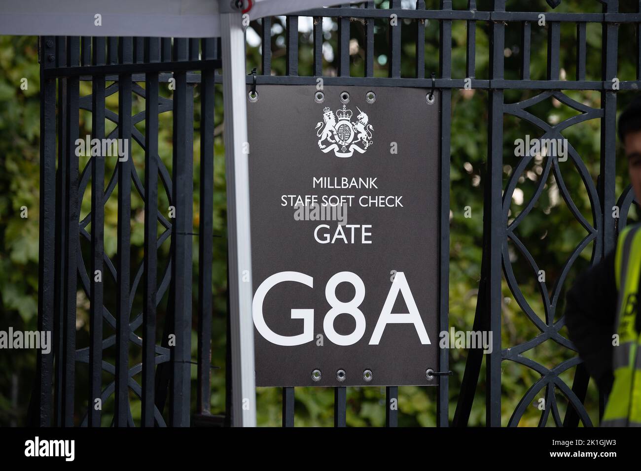 Westminster, London, UK. 18th September, 2022. A queue duration