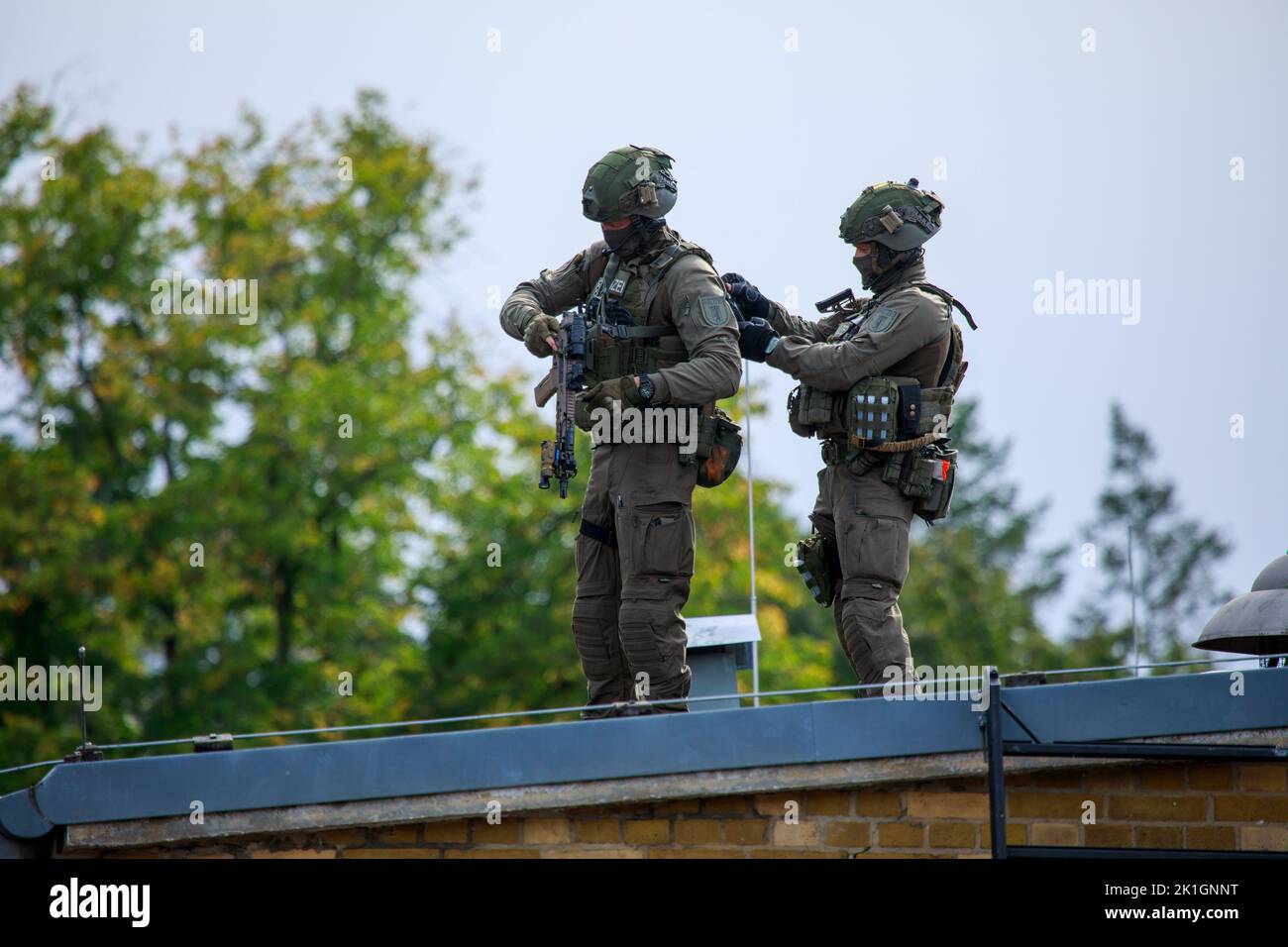 Berlin/Germany - September 18, 2022: German police tactical units, in german Spezialeinsatzkommando Polizei, SEK, practise a terror attack exercise. Stock Photo