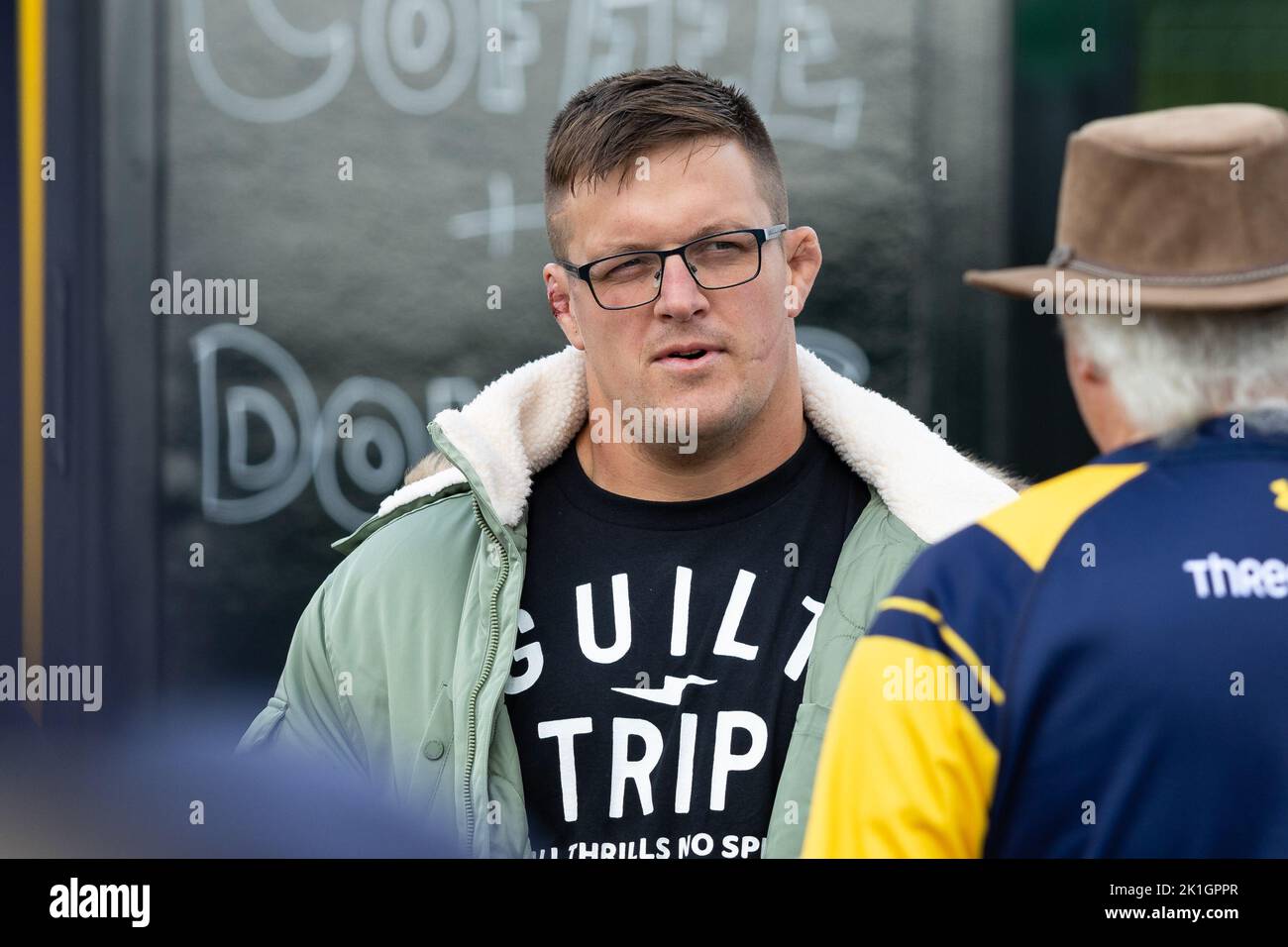 Former Worcester Warriors player Nick Schonert, now of Sale Sharks, talks to fans before the Gallagher Premiership match Worcester Warriors vs Exeter Chiefs at Sixways Stadium, Worcester, United Kingdom, 18th September 2022  (Photo by Nick Browning/News Images) Stock Photo