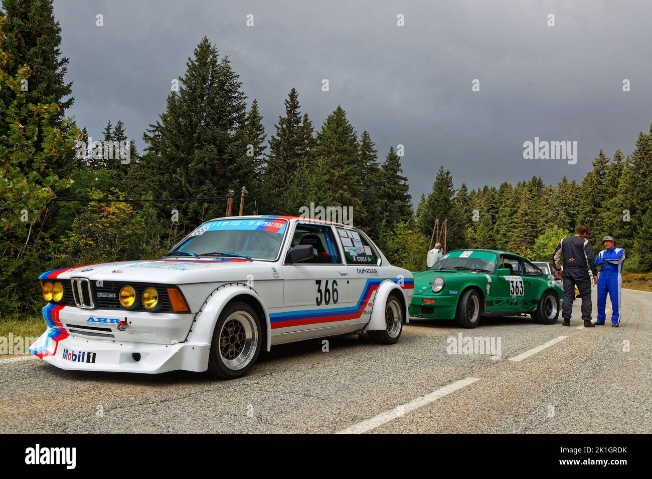 CHAMROUSSE, FRANCE, August 20, 2022 : Old racing cars at the start of Historic Vehicles uphill Chamrousse race. Hillclimbing is a branch of motorsport Stock Photo