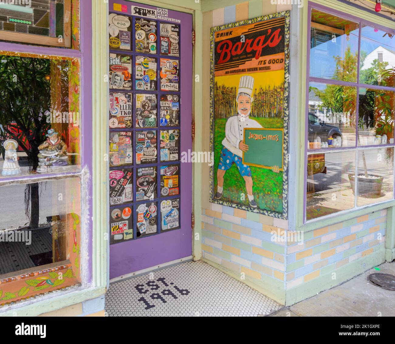 NEW ORLEANS, LA, USA - SEPTEMBER 10, 2022: Funky decor at the entrance to the popular Jaccques-imo's Restaurant on Oak Street Stock Photo