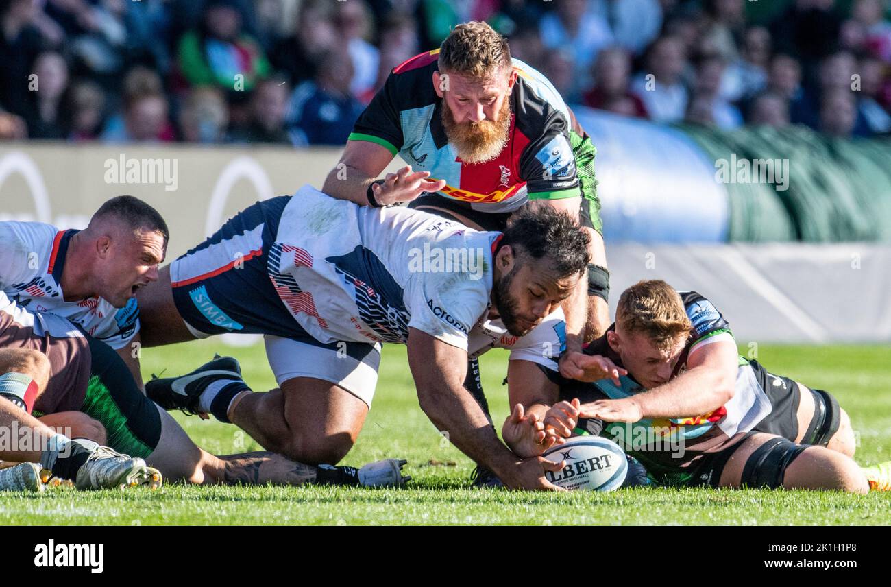 Billy Vunipola, Ben Earl and Irne Herbst scrambling for the ball during the Gallagher Premiership Rugby match between Harlequins and Saracens at Twick Stock Photo