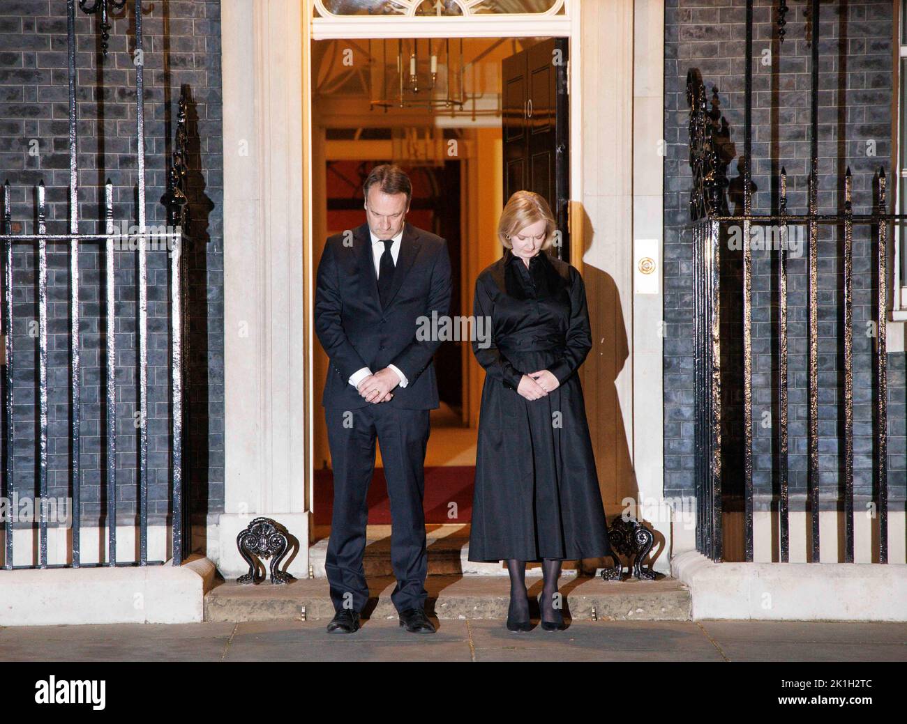 London, UK. 18th Sep, 2022. Prime Minister, Liz Truss, observes one minute silence with her husband, Hugh O'Leary, to remember Queen Elizabeth the second who passed away on September 9th. Her funeral will take place on September 19th. Credit: Karl Black/Alamy Live News Stock Photo