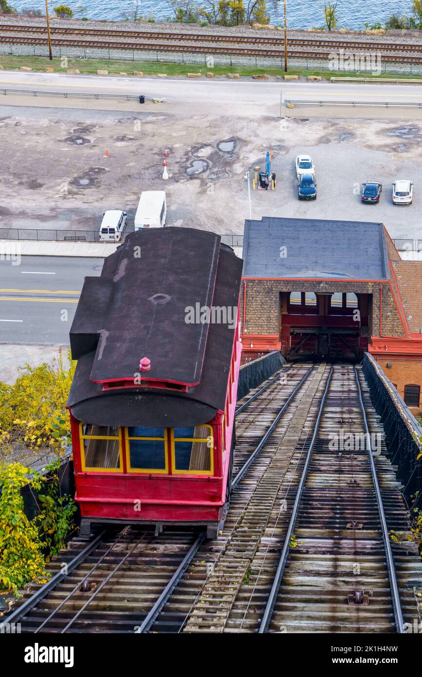 Cable car of the historic Duquesne Incline going up the Washington