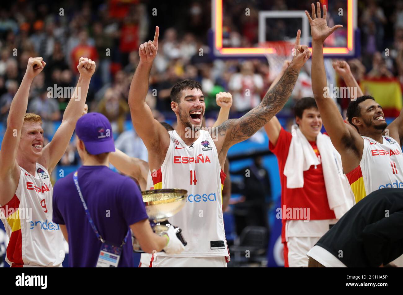 Spanien ist Europameister 2022  Spain vs France FIBA EuroBasket 2022  Gold medal match final match 18.09.2022 Mercedes Benz Arena Berlin © diebilderwelt / Alamy Stock Stock Photo