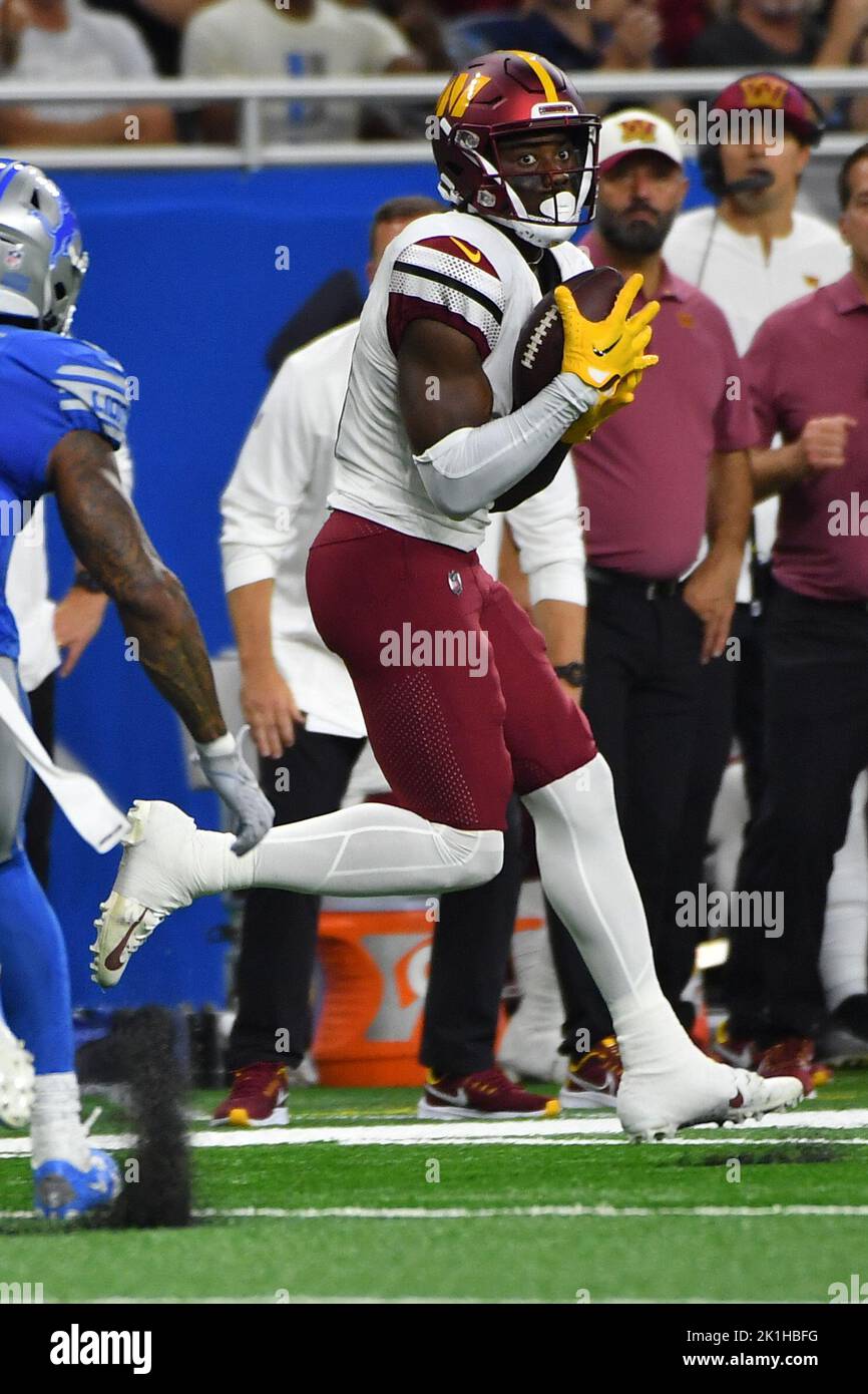 DETROIT, MI - SEPTEMBER 18: Washington Commanders running back Antonio  Gibson (24) dives into the end zone for a touchdown during the Detroit  Lions versus the Washington Commanders game on Sunday September