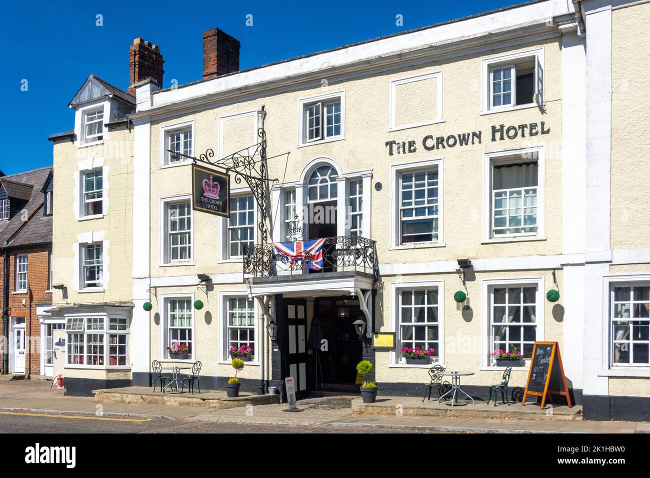 13th century The Crown Hotel, Market Place, Brackley, Northamptonshire, England, United Kingdom Stock Photo