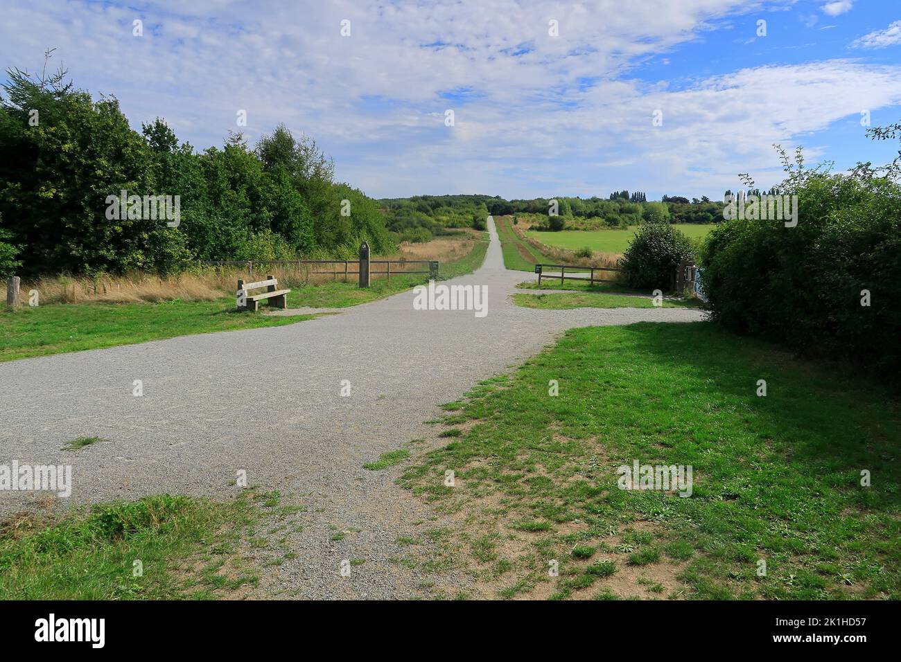 Kent track pathway footpath hi-res stock photography and images - Alamy
