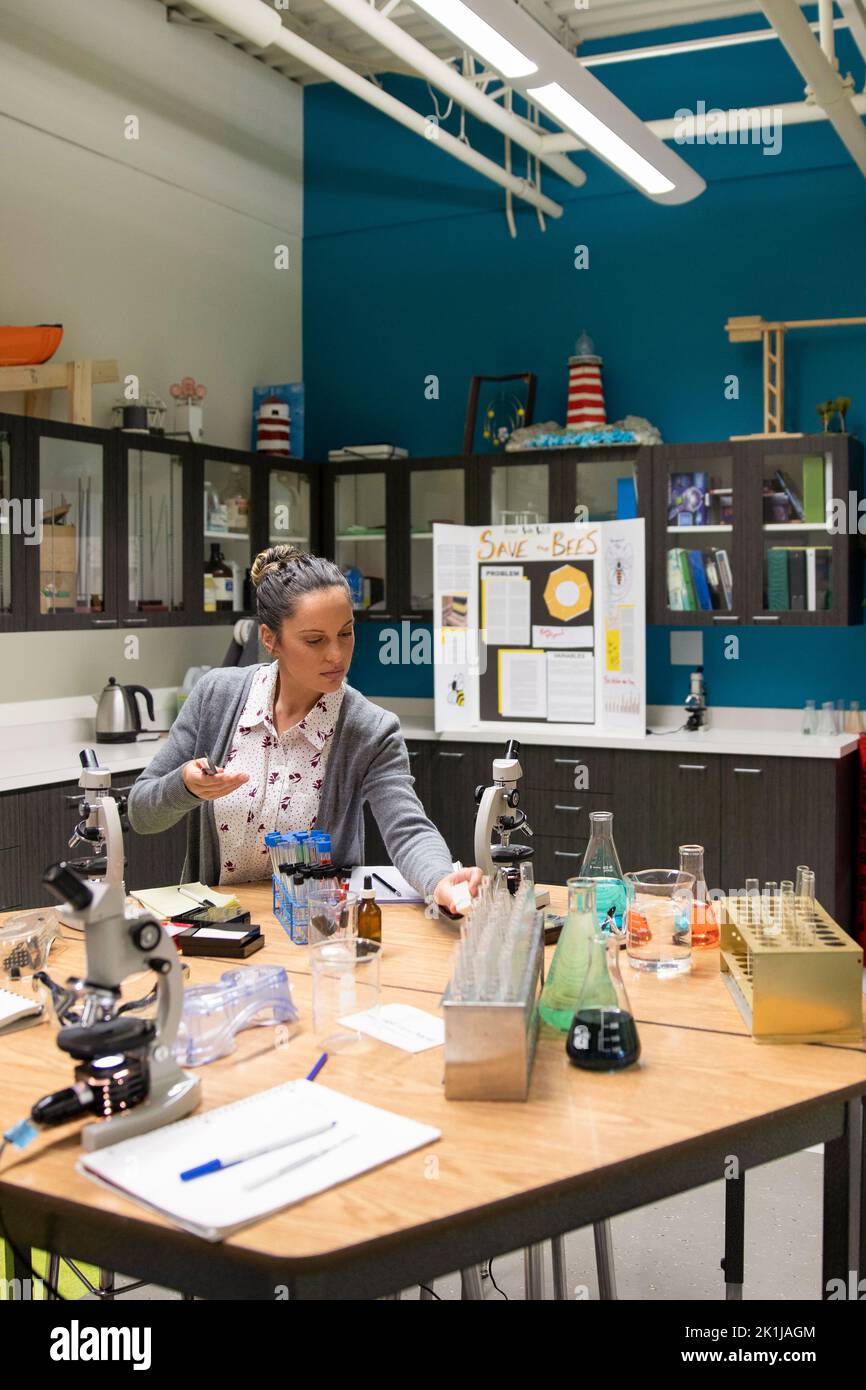 Organizing and arranging hires stock photography and images Alamy