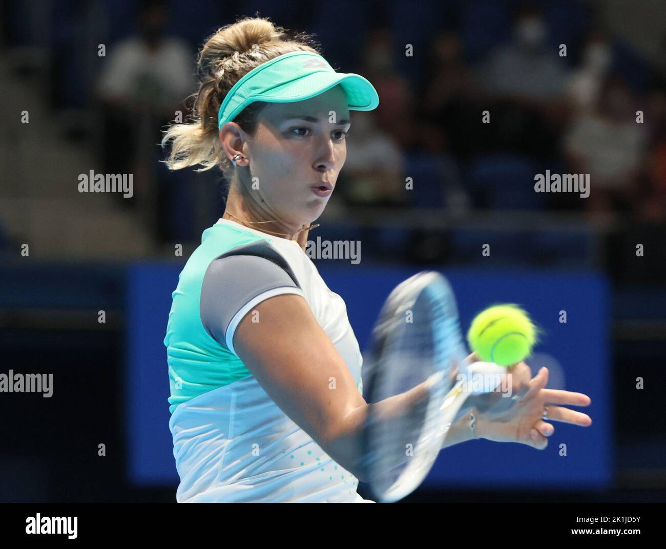 Tokyo, Japan. 19th Sep, 2022. Elise Mertens of Belgium returns the ball against China's Wang Qiang at the singles first round match at the Toray Pan Pacific Open tennis tournament at the Ariake Coliseum in Tokyo on Monday, September 19, 2022. Mertens defeated Wang 6-0, 6-3. Credit: Yoshio Tsunoda/AFLO/Alamy Live News Stock Photo