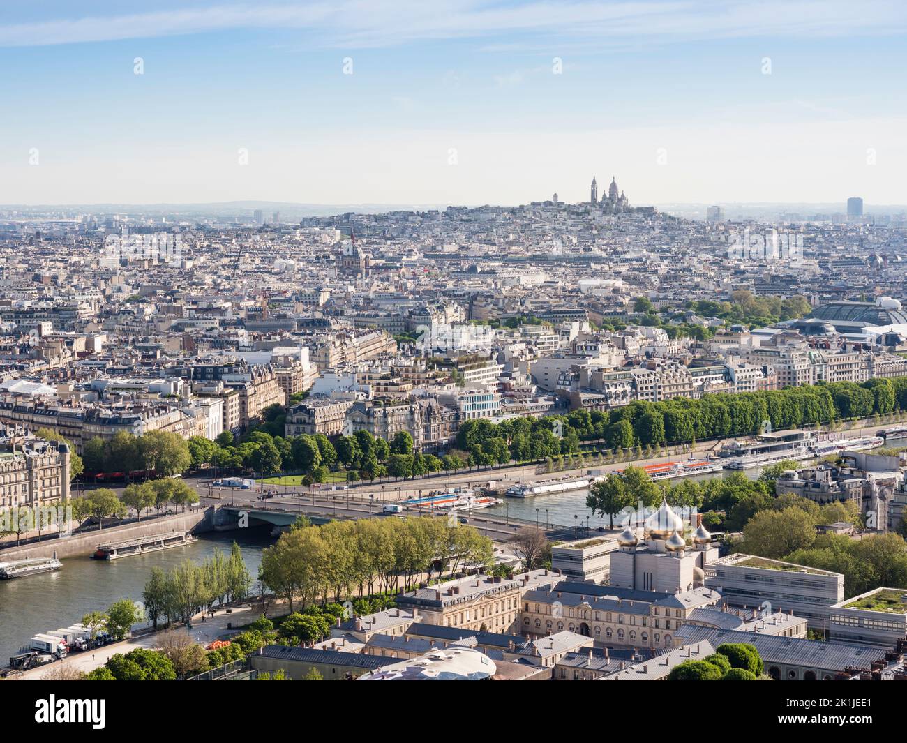 18th arrondissement of Paris, Montmartre and the Basilica of the Sacré-Cœur. Stock Photo