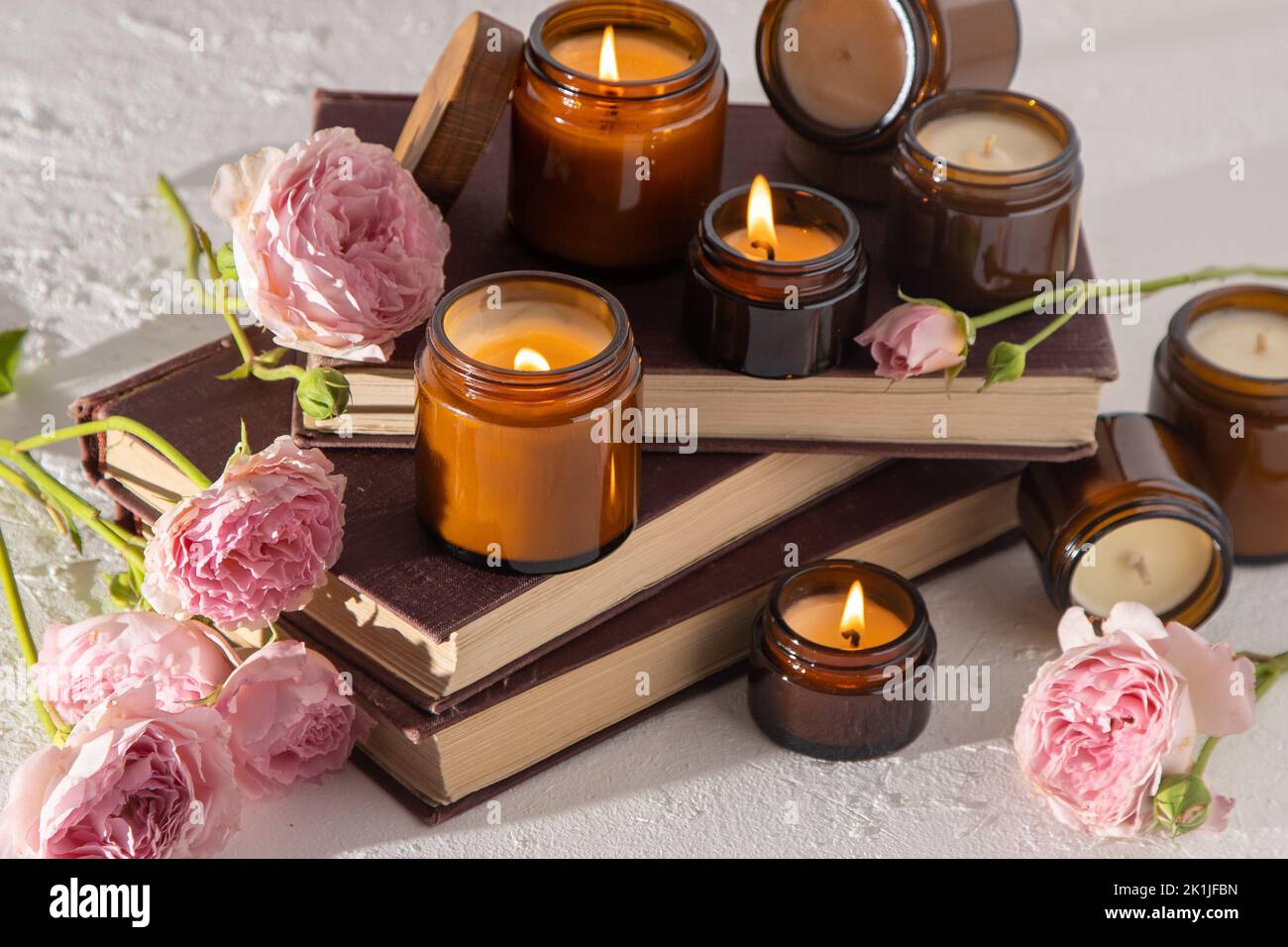 Scented candles home hi-res stock photography and images - Page 9 - Alamy