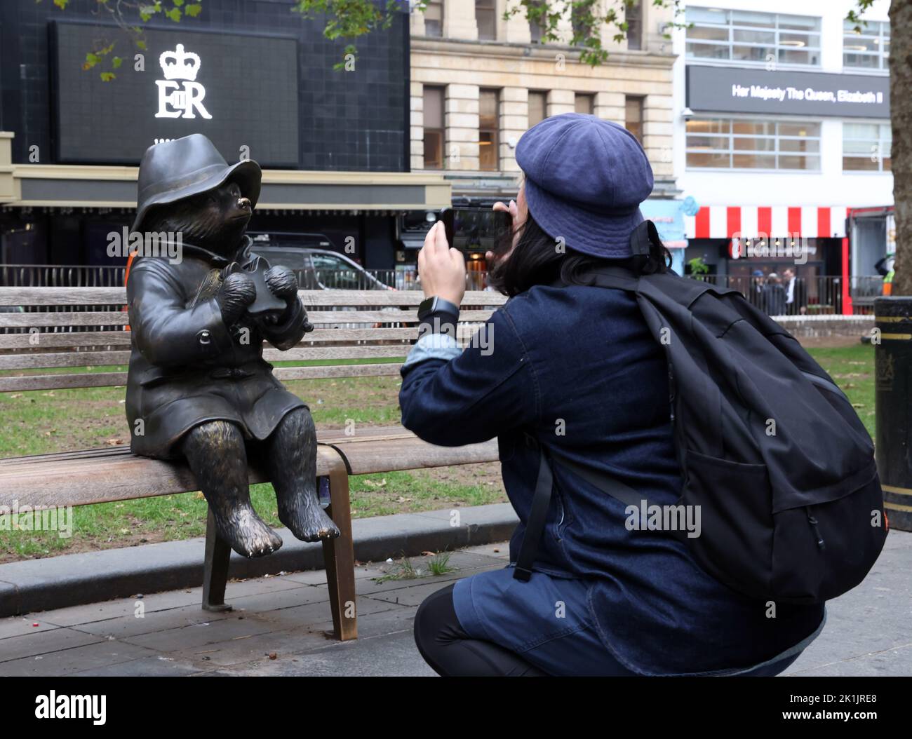pic shows: Queen’s State Funeral  19.9.22    Deserted Leicester Square Hong Kong Queen fan consoles Paddington Statue  picture by Gavin Rodgers/ Pixel Stock Photo