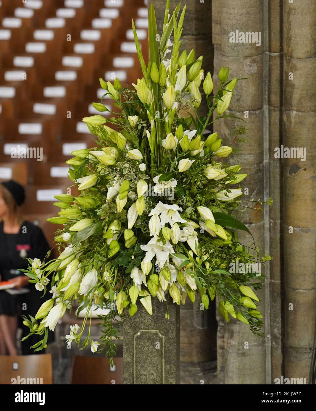 A floral display in Westminster Abbey, London, at the State Funeral of Queen Elizabeth II. Picture date: Monday September 19, 2022. Stock Photo