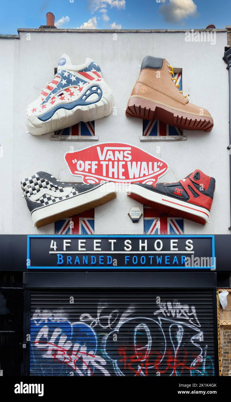 Vans off the wall hi-res stock photography and images - Alamy