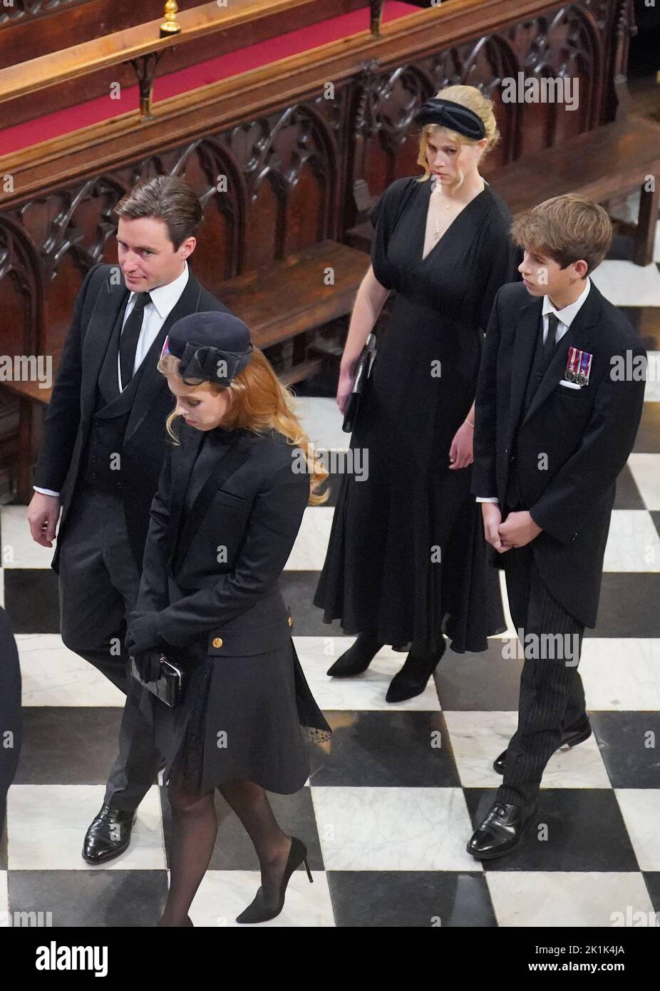 Members of the royal family (left to right, from front) Princess Beatrice and Edoardo Mapelli Mozzi, Lady Louise Windsor and James, Viscount Severn arriving at the State Funeral of Queen Elizabeth II, held at Westminster Abbey, London. Picture date: Monday September 19, 2022. Stock Photo
