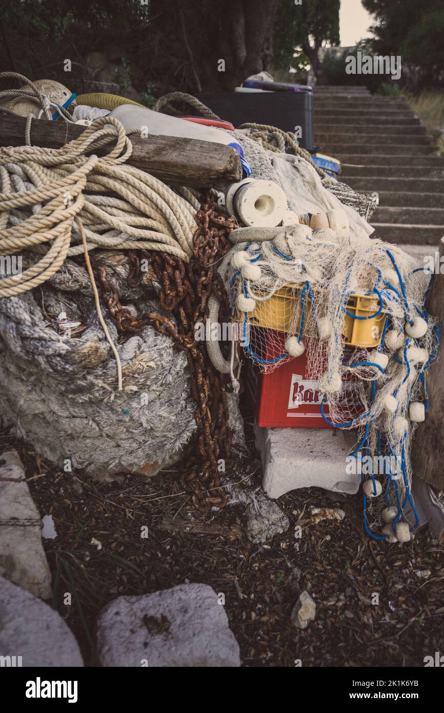 Vertical closeup ropes in hi-res stock photography and images - Alamy