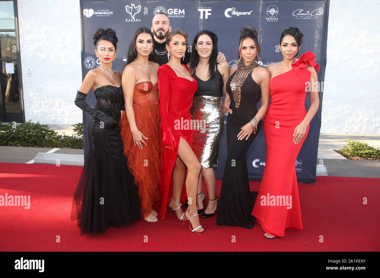 Los Angeles, Ca. 18th Sep, 2022. Shakur Sozahdah, Nooreya Sozahdah., Joshua  Landon, Siddiqa Sozahdah, Gül Karakiz, Jamila Sozahdah, at The 2nd Annual  Charity Gala Art at the Mateo & 7th Gallery on