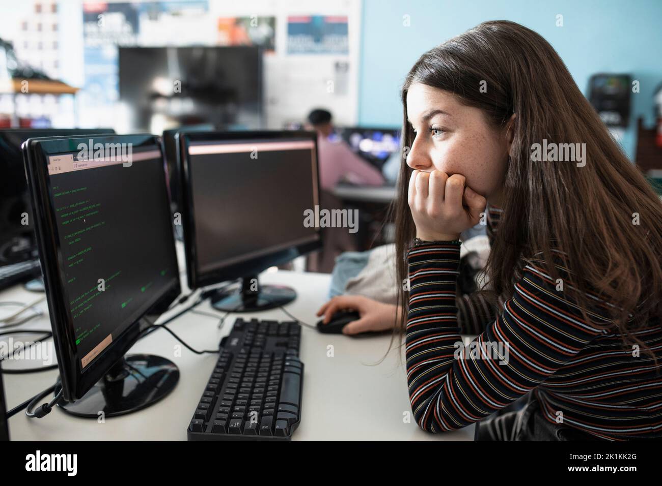 Student on computer school hi-res stock photography and images - Alamy
