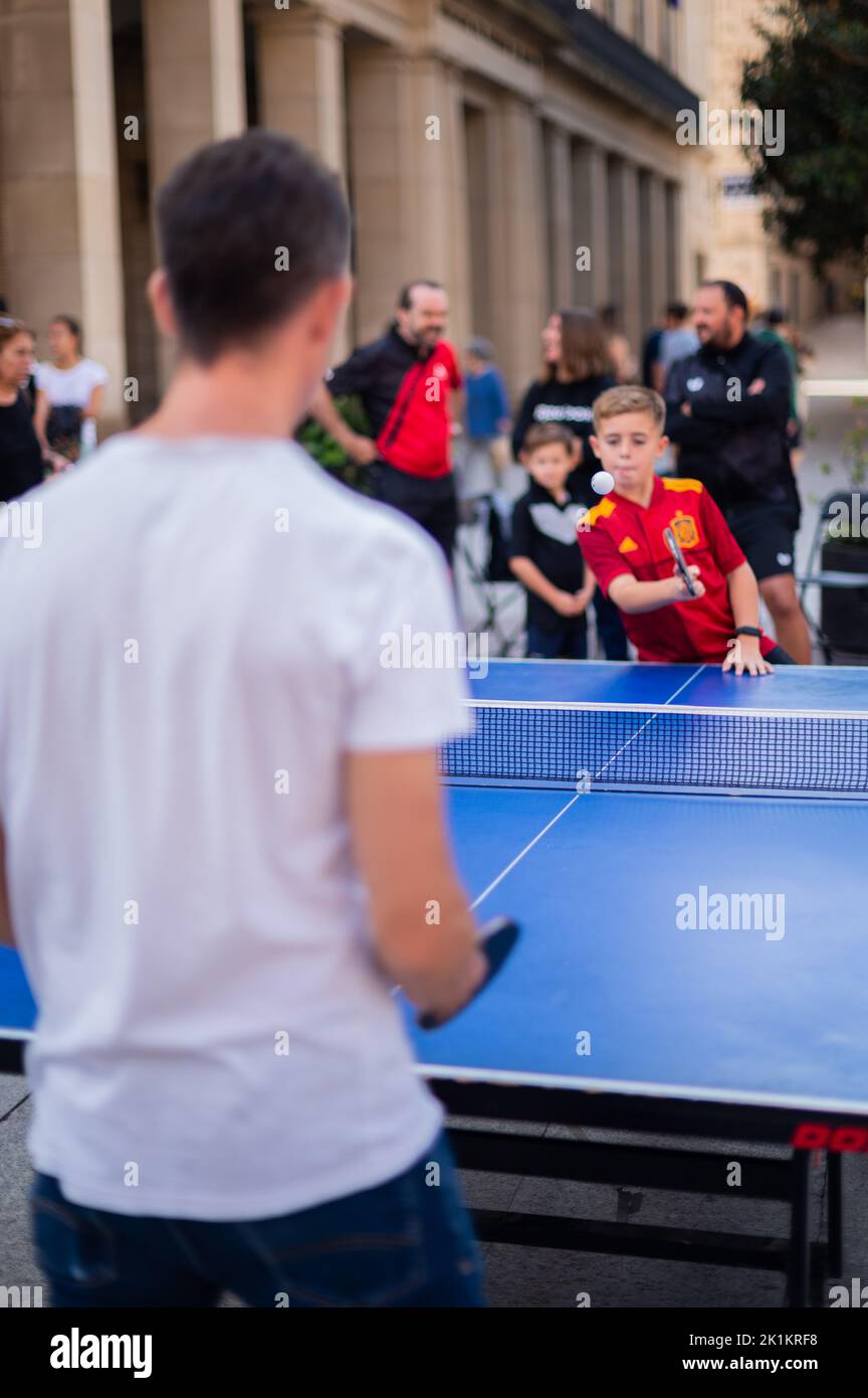 1 695 photos et images de Ping Pong Enfants - Getty Images