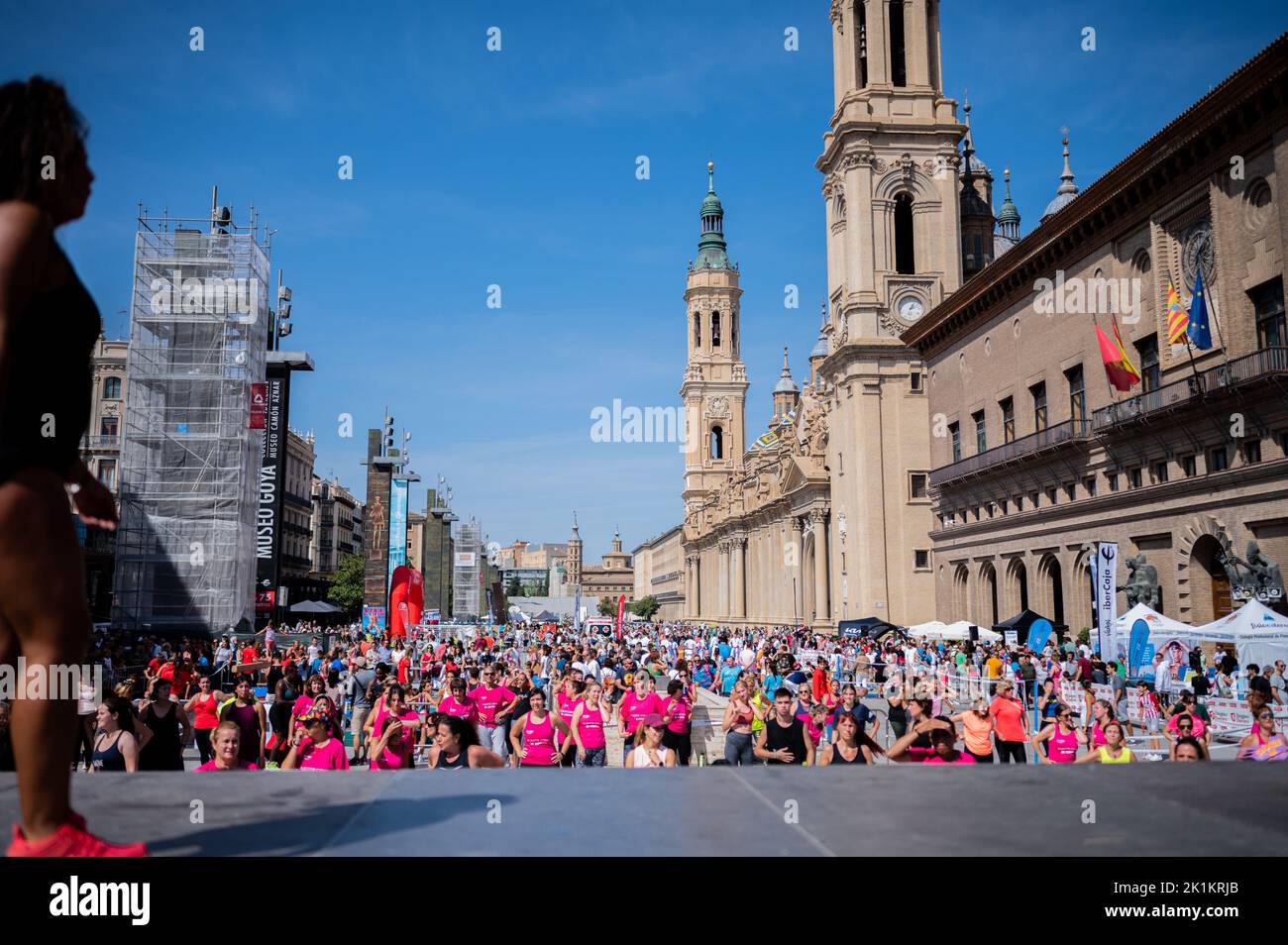 Group dance class at Sports Day multi-sports street event in Plaza del Pilar, Zaragoza, Spain Stock Photo