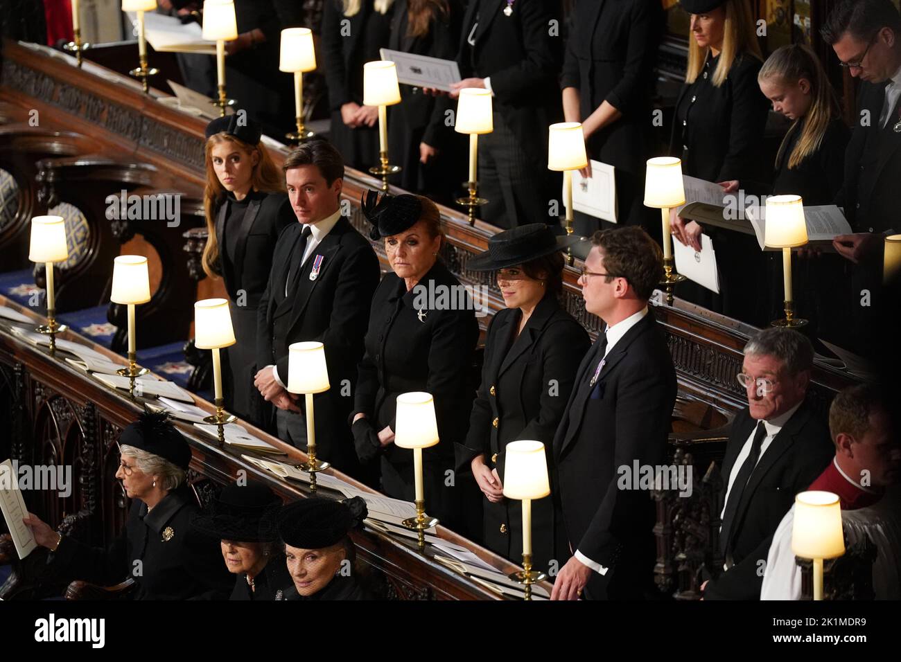(L-R in second row) Princess Beatrice, Edoardo Mapelli Mozzi, Sarah, Duchess of York, Princess Eugenie and Jack Brooksbank at the Committal Service for Queen Elizabeth II held at St George's Chapel in Windsor Castle, Berkshire. Picture date: Monday September 19, 2022. Stock Photo