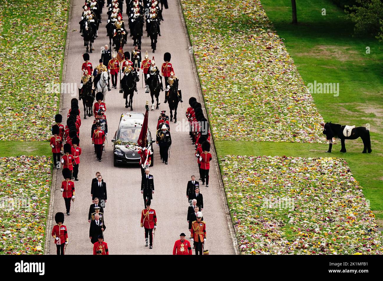 Emma, the monarch's fell pony, stands as the Ceremonial Procession of the coffin of Queen Elizabeth II arrives at Windsor Castle for the Committal Service at St George's Chapel. Picture date: Monday September 19, 2022. Stock Photo