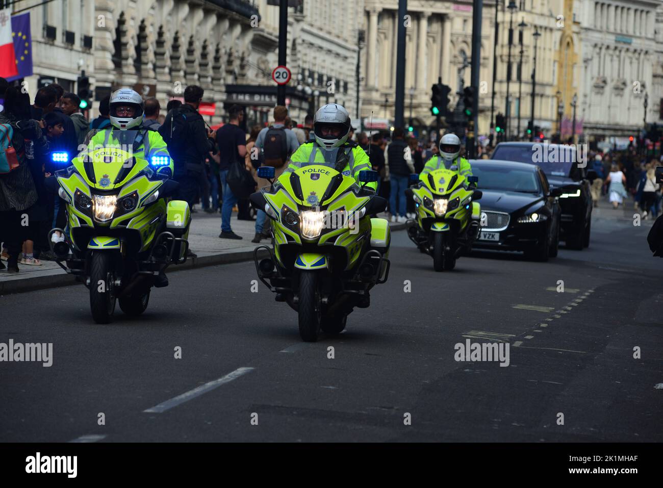 Police funeral motorcycle hi-res stock photography and images - Alamy