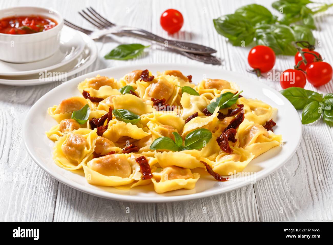 italian tortellini with sun dried tomatoes and ricotta cheese filling