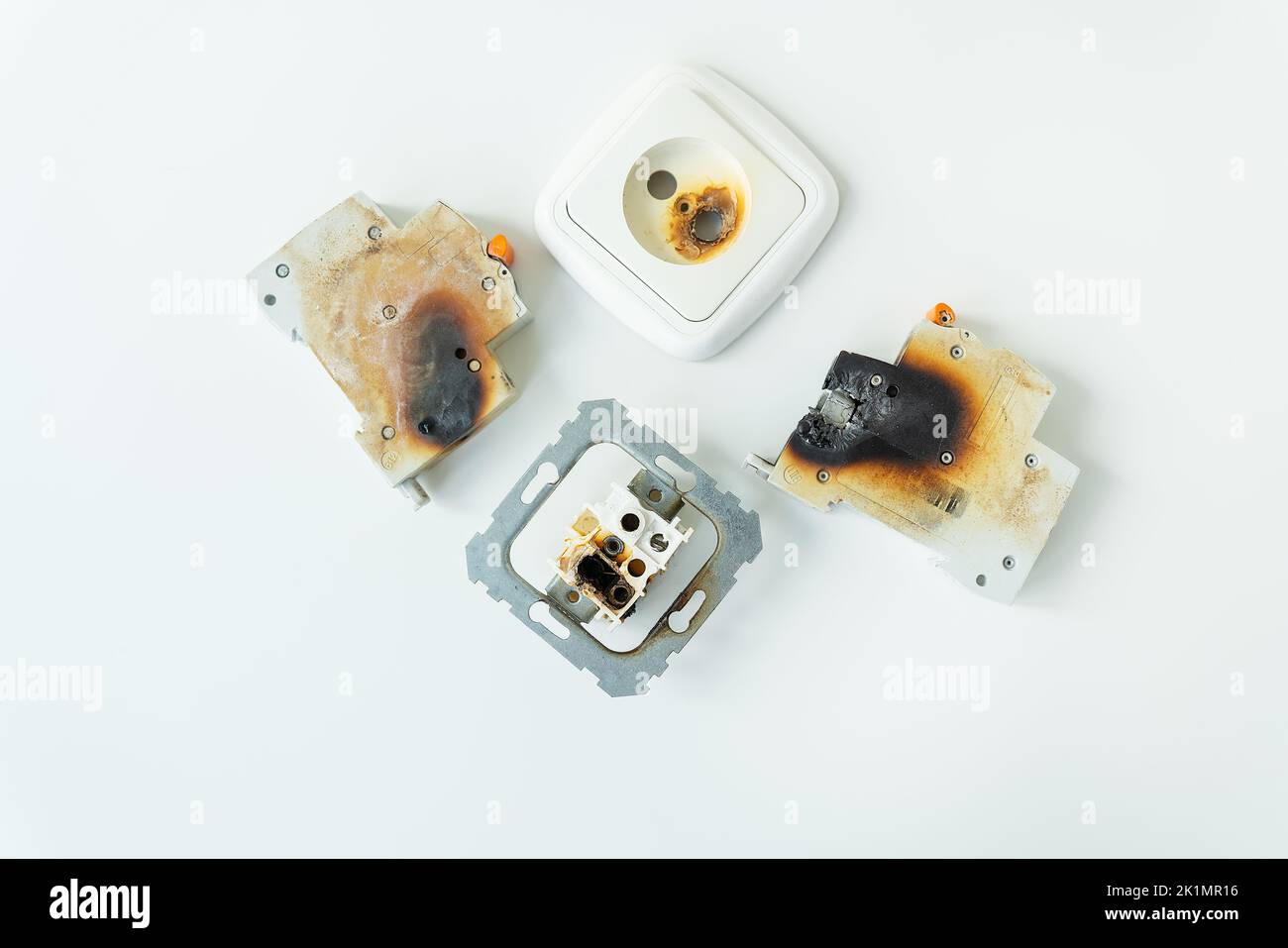 Electrical short circuit. Failure caused by burning wire and rosettes