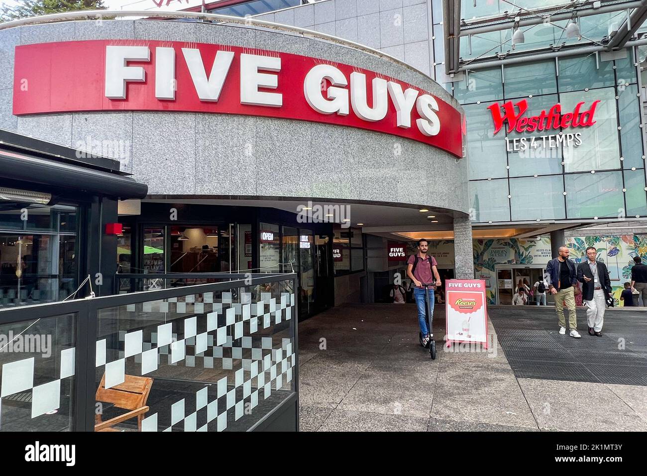 Five guys 2022 hires stock photography and images Alamy