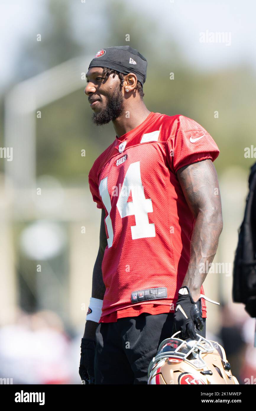 San Francisco 49ers wide receiver Tay Martin (83) runs with the ball during  the NFL football team's training camp in Santa Clara, Calif., Monday, Aug.  1, 2022. (AP Photo/Josie Lepe Stock Photo - Alamy