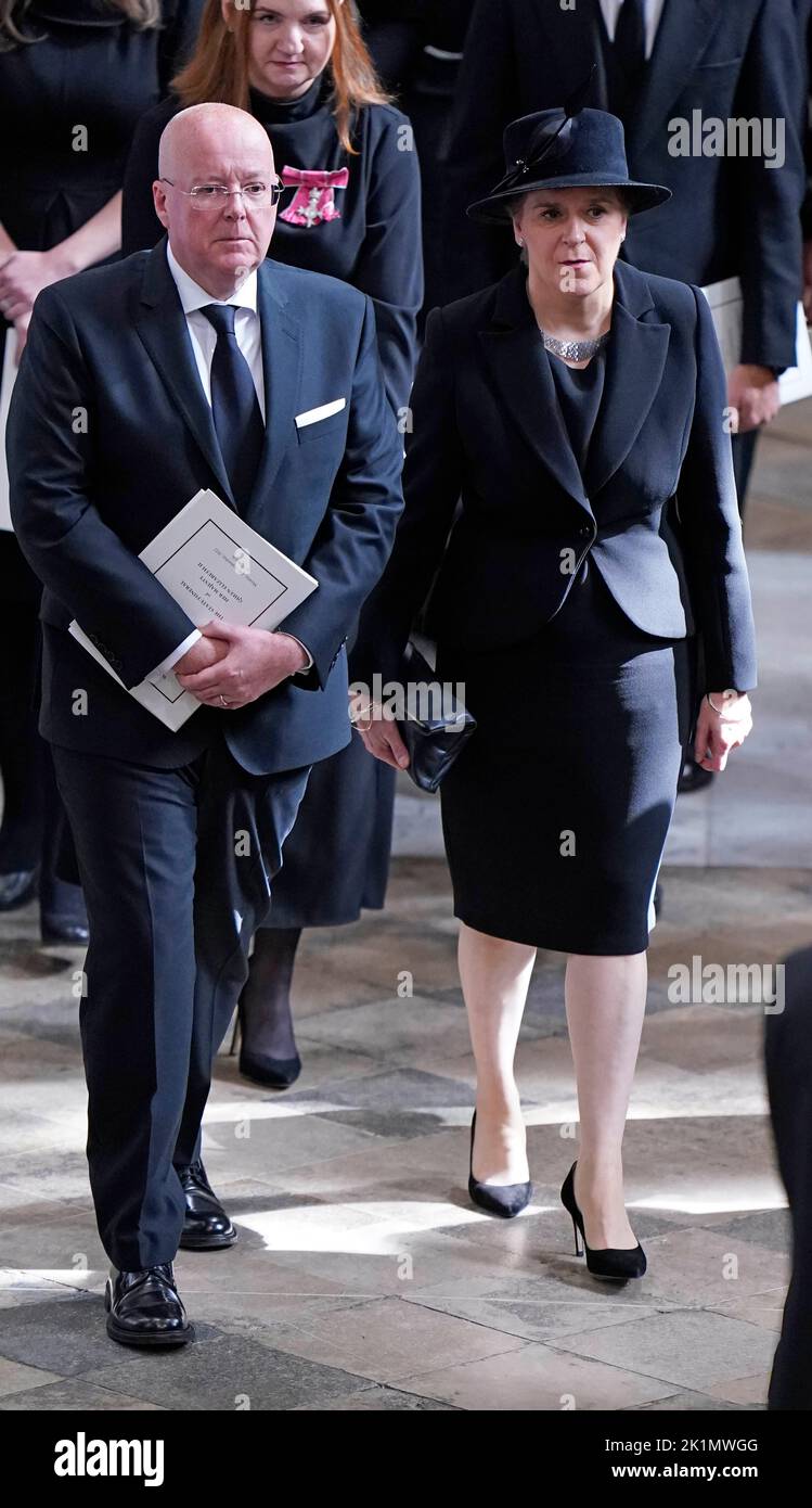 First Minister Nicola Sturgeon with her husband Peter Murrell leave after the State Funeral of Queen Elizabeth II at Westminster Abbey, London. Picture date: Monday September 19, 2022. Stock Photo