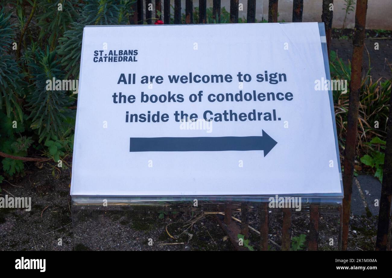 Sign at St. Albans Cathedral welcoming people to sign the books of condolence inside the Cathedral Stock Photo