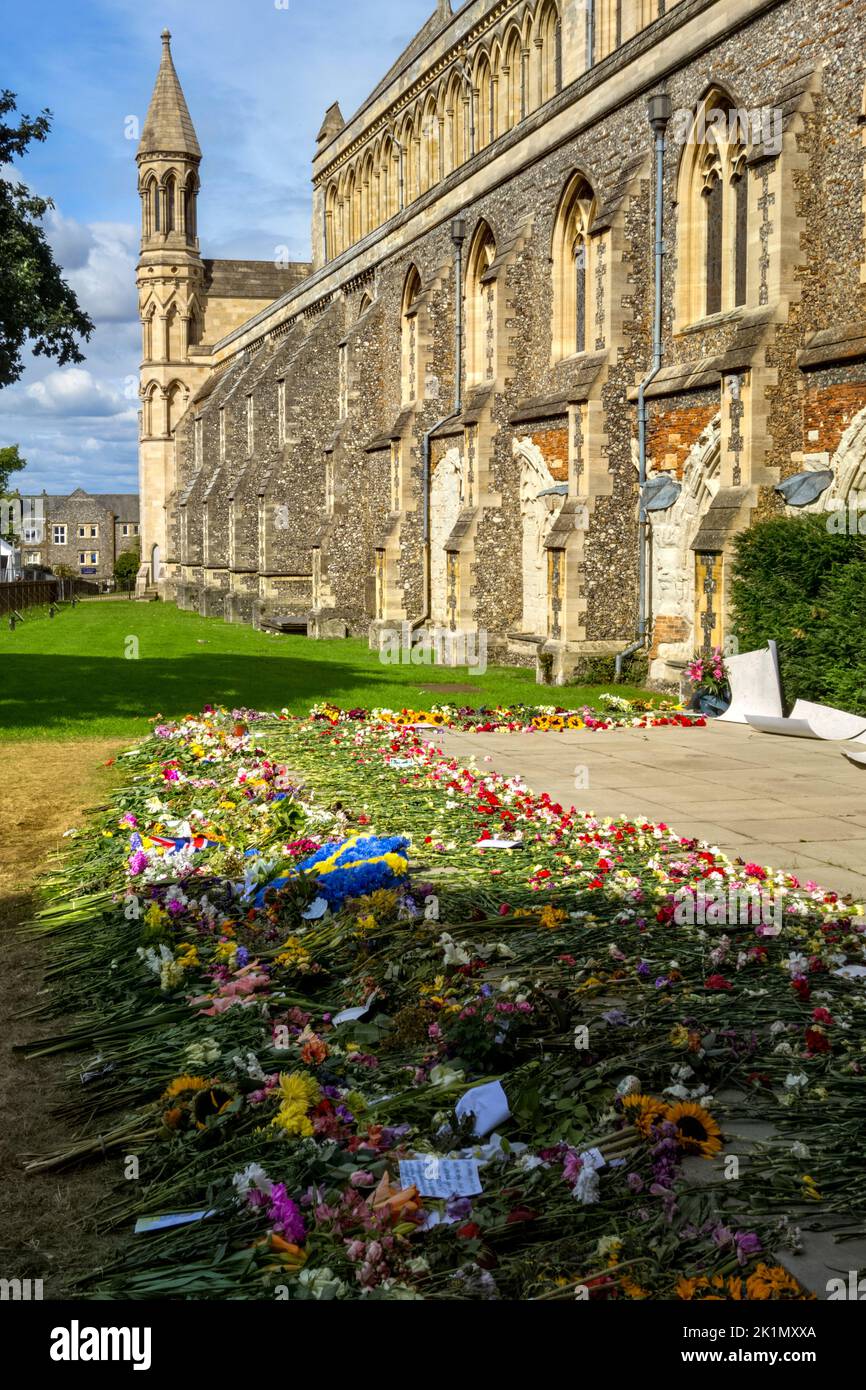 Floral tributes at St. Albans Cathedral, Hertfordshire UK on the death of Queen Elizabeth II Stock Photo