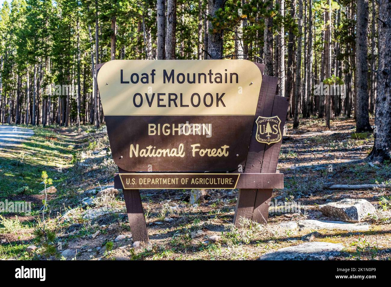 US Forest Service sign for the Loaf Mountain Overlook in the Bighorn National Forest, Wyoming. US Department of Agriculture. Stock Photo