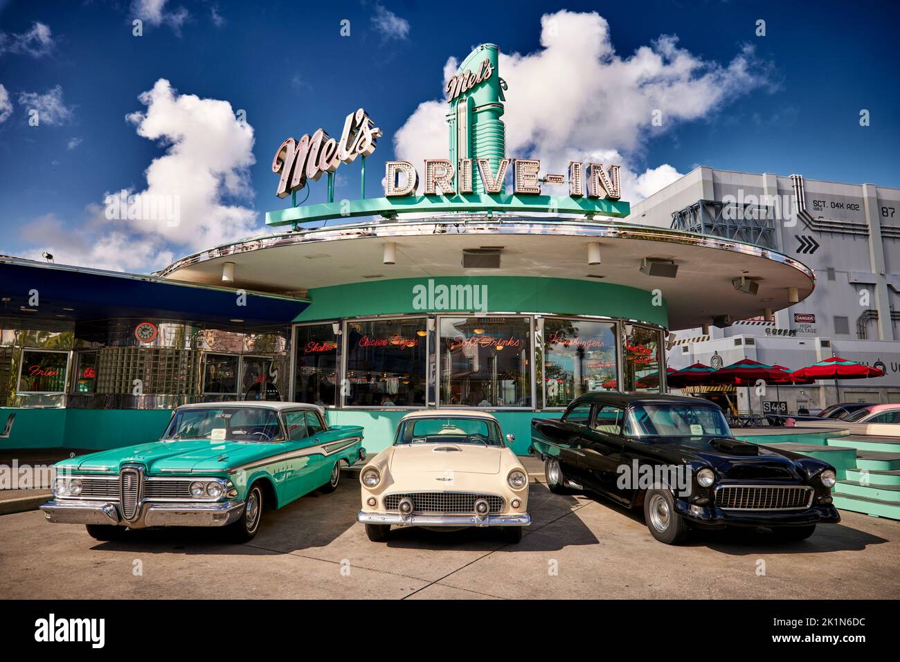 Universal Studios Florida theme park Mels drive in cafe with 1960’s American classic cars Stock Photo