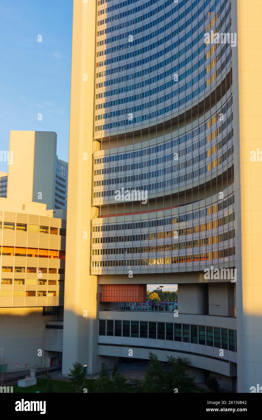 Wien, Vienna: United Nations UN building Vienna International Center ...